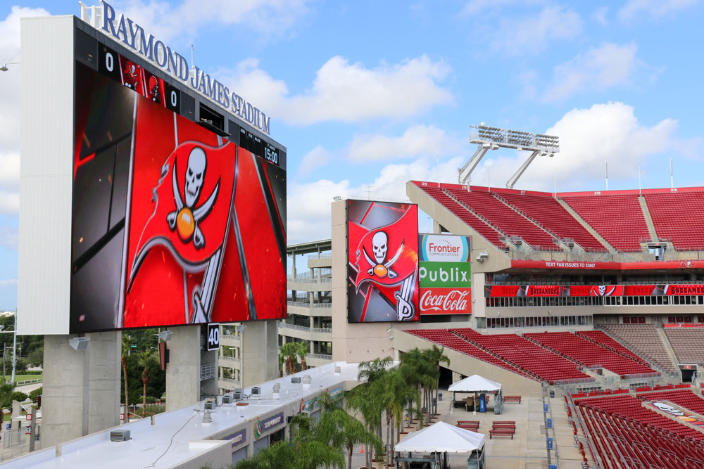 pictures of raymond james stadium 0034