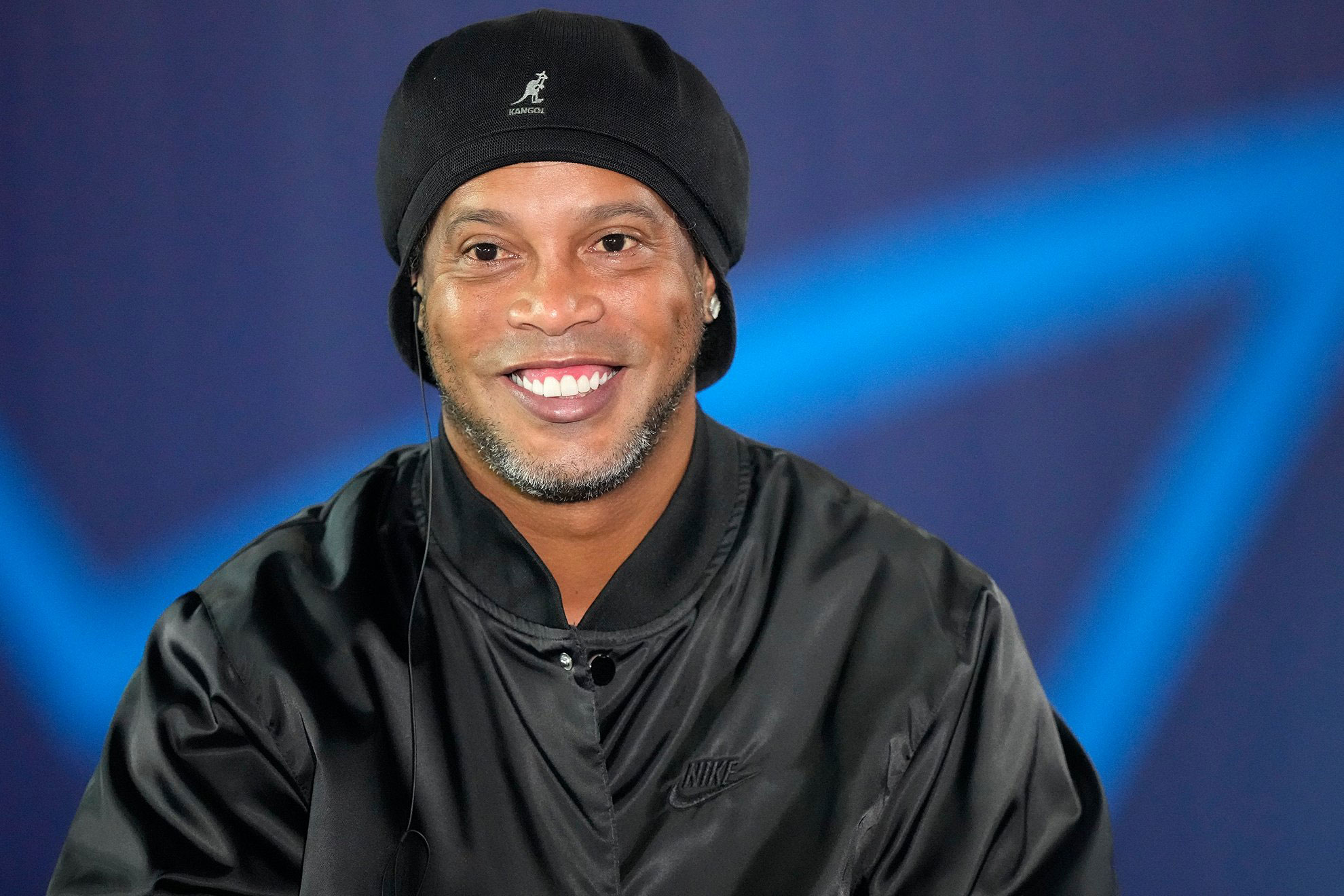 pictures of ronaldinho 0017