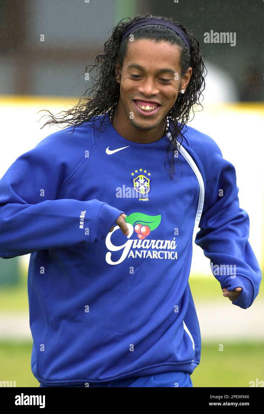 pictures of ronaldinho 0095