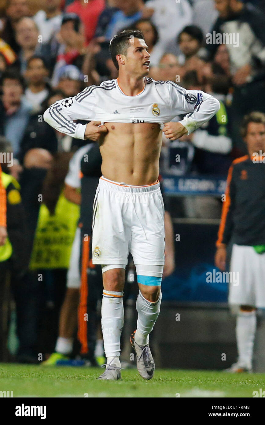 a picture of cristiano ronaldo 0017