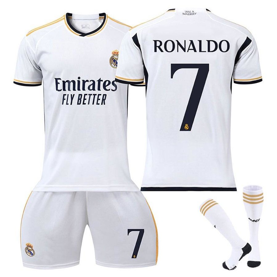 a picture of cristiano ronaldo 0099