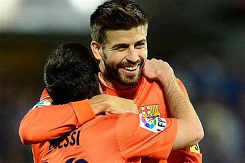 pique ibrahimovic photo 0011