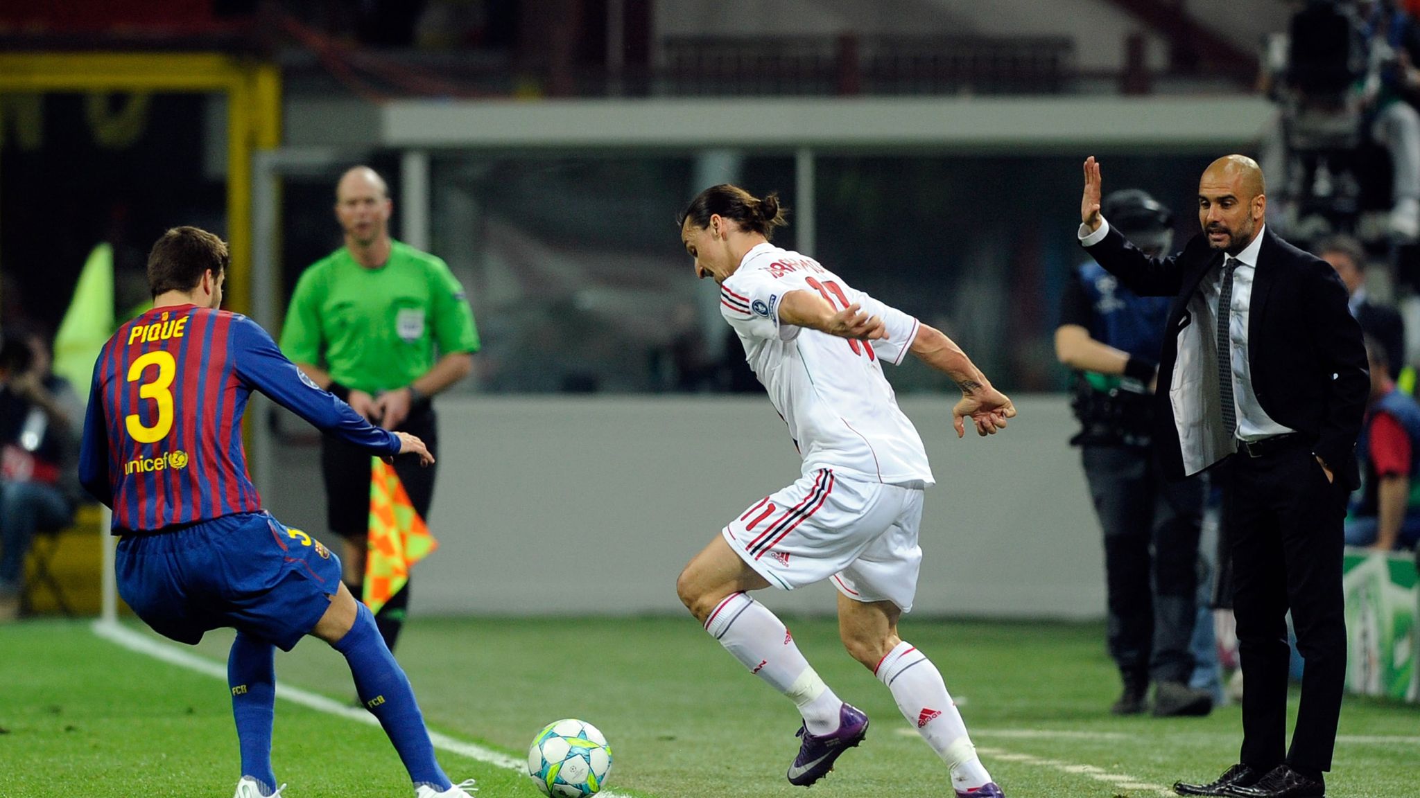 pique ibrahimovic photo 0045