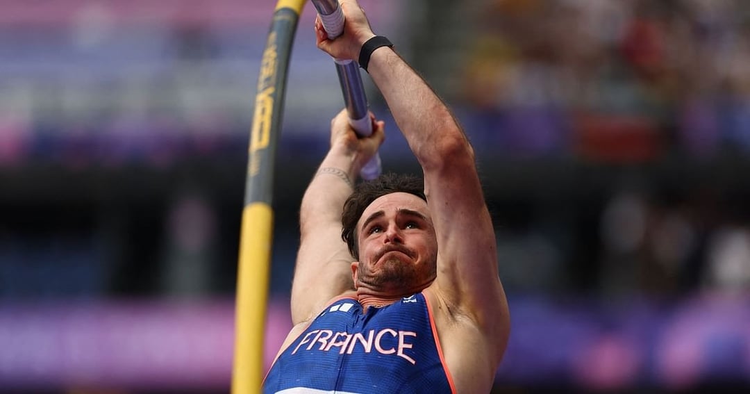 pole vault cameltoe 0011