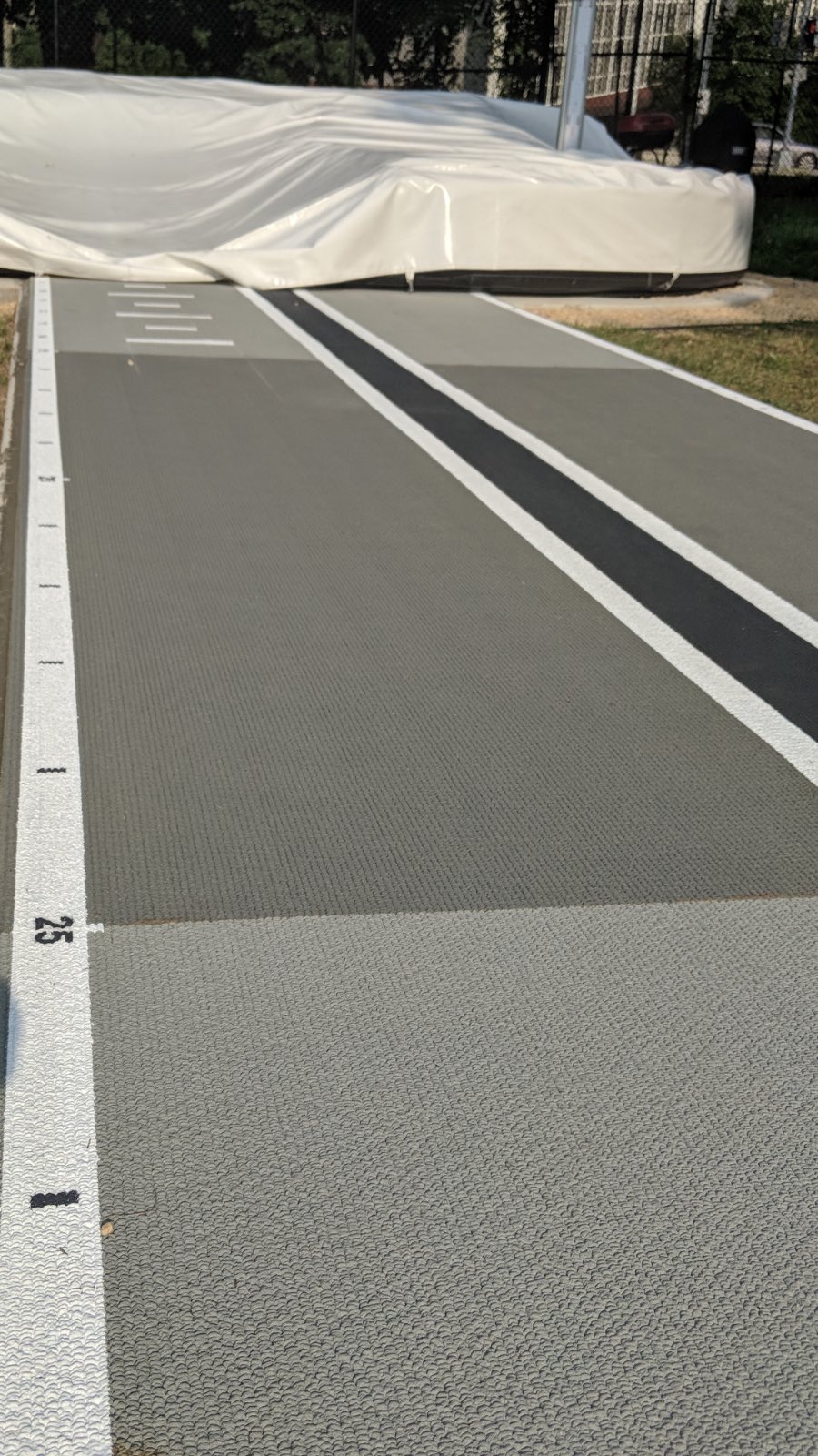 pole vault runway 0014