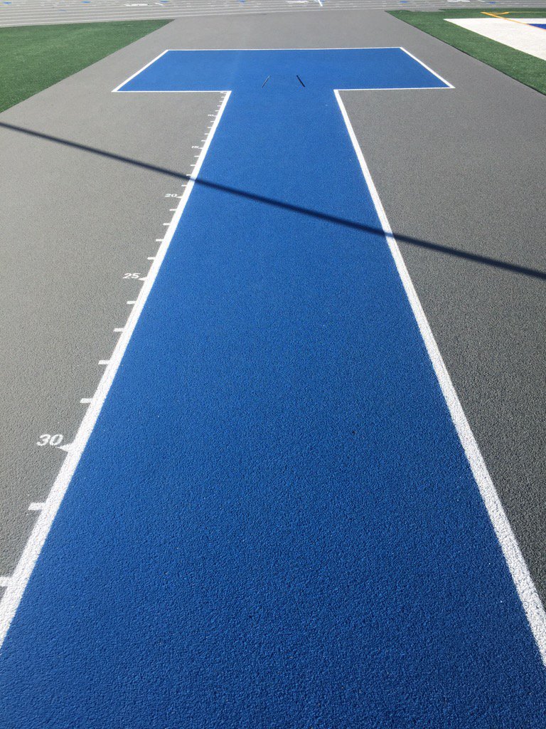 pole vault runway 0015