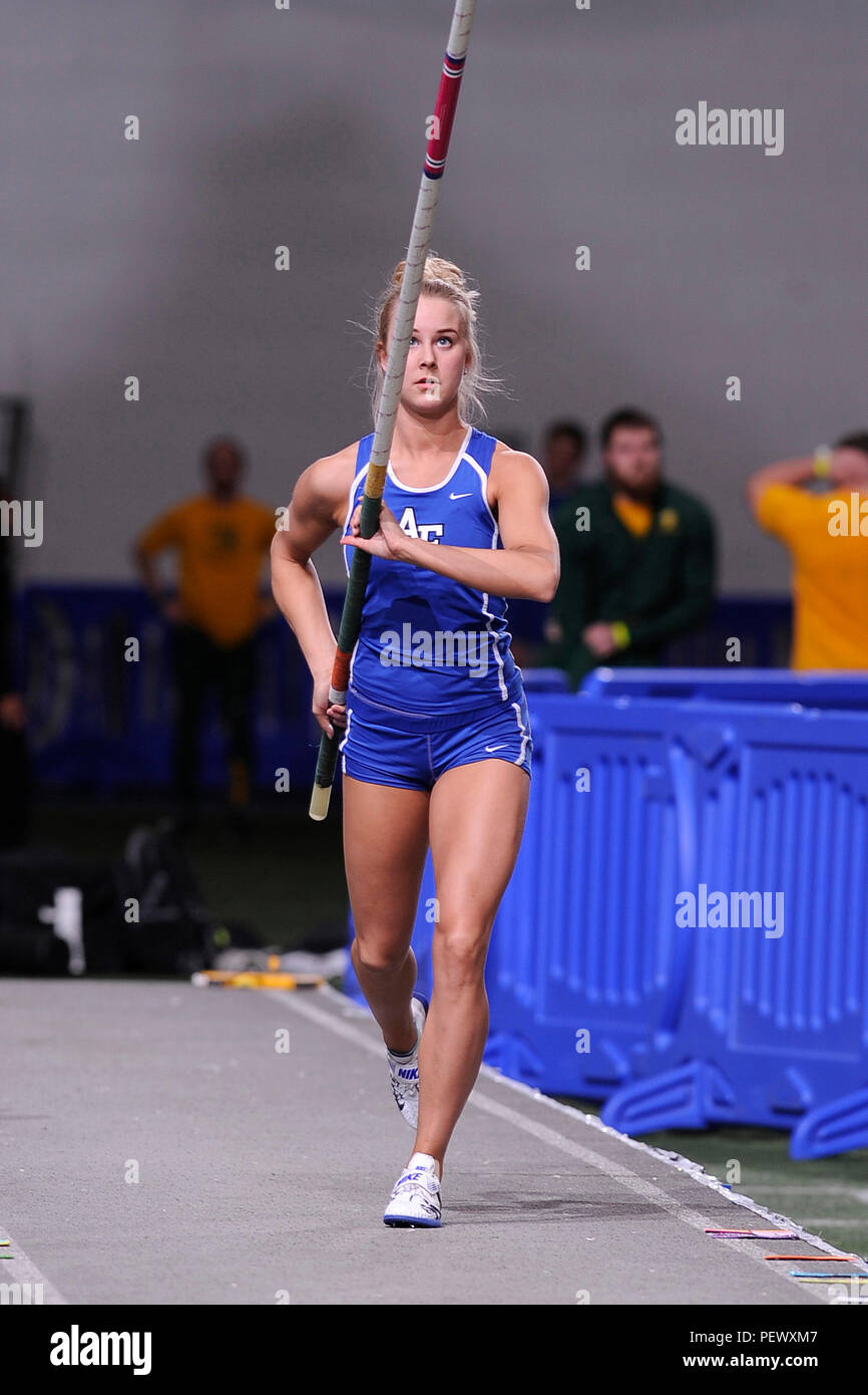 pole vault runway 0024