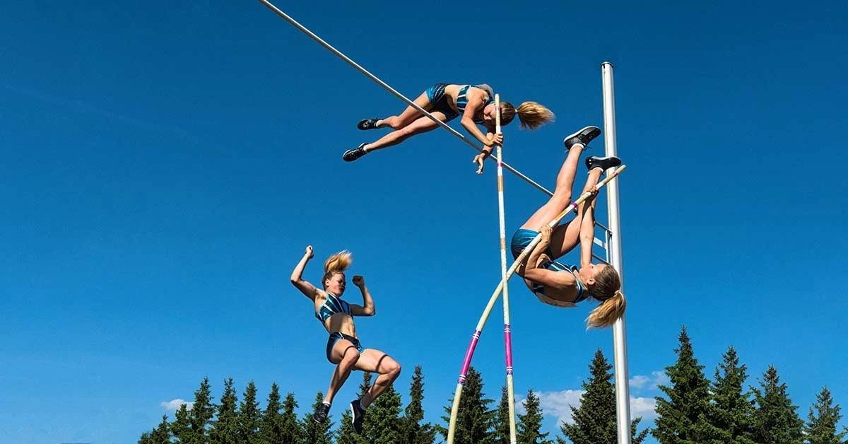 pole vault runway 0025