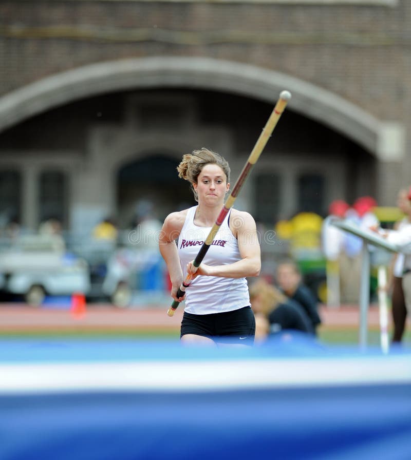pole vault runway 0040