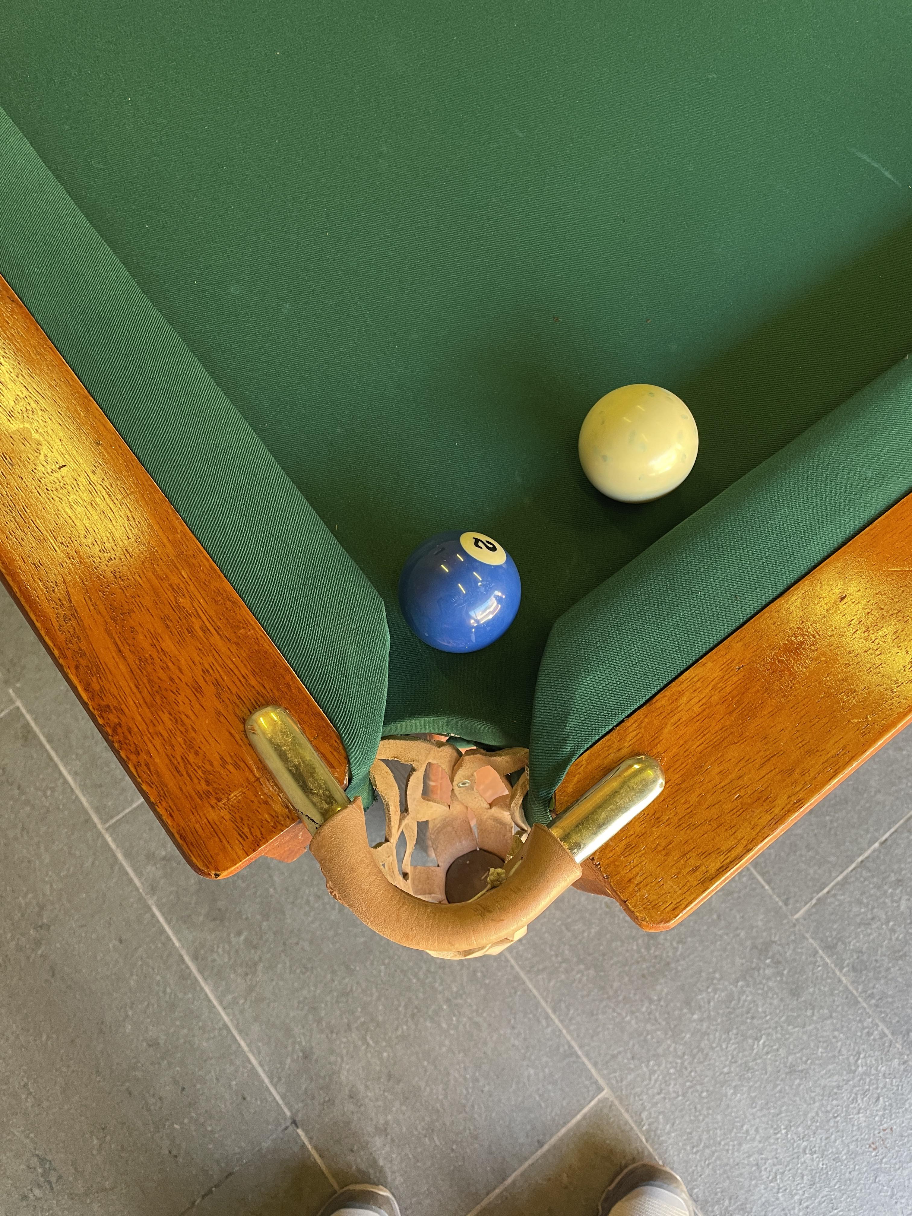 pool table corner 0013