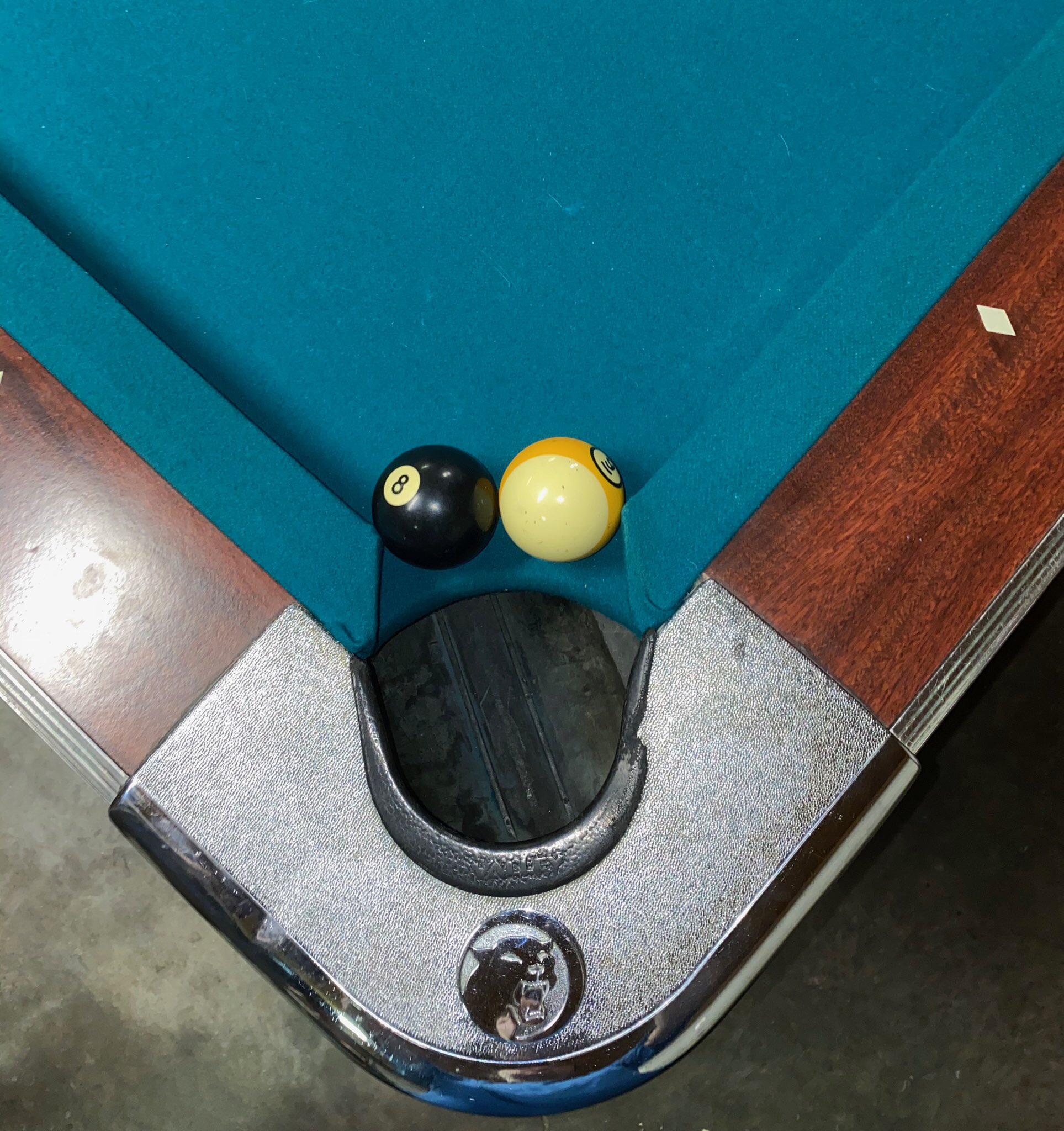 pool table corner 0025
