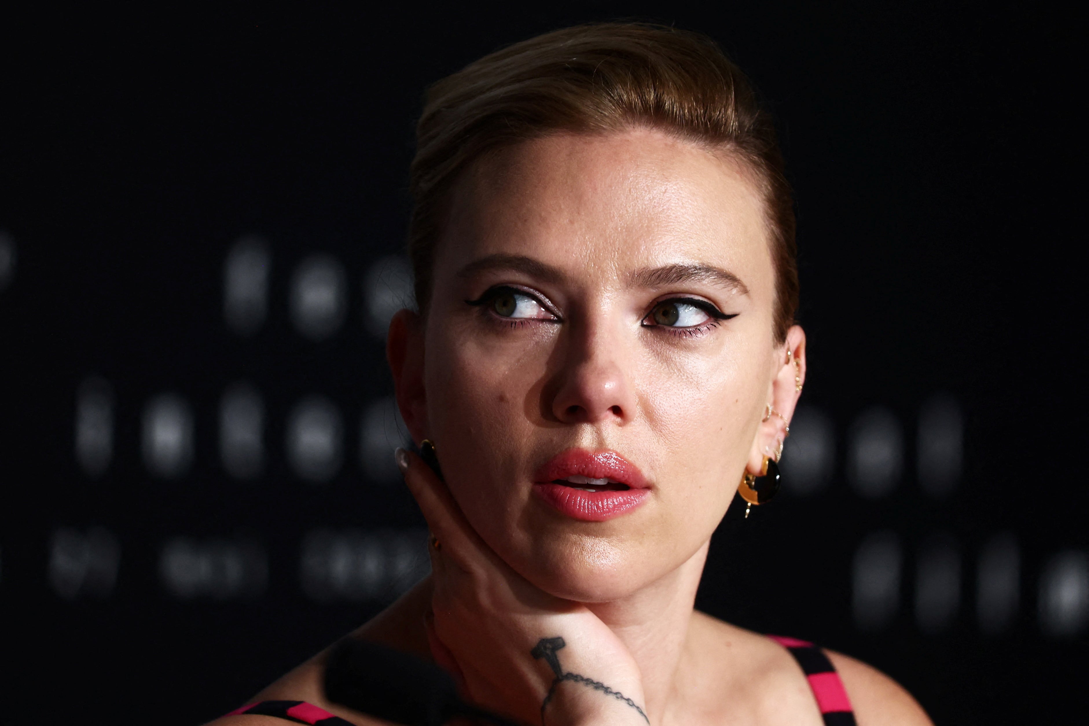 portrait scarlett johansson 0028