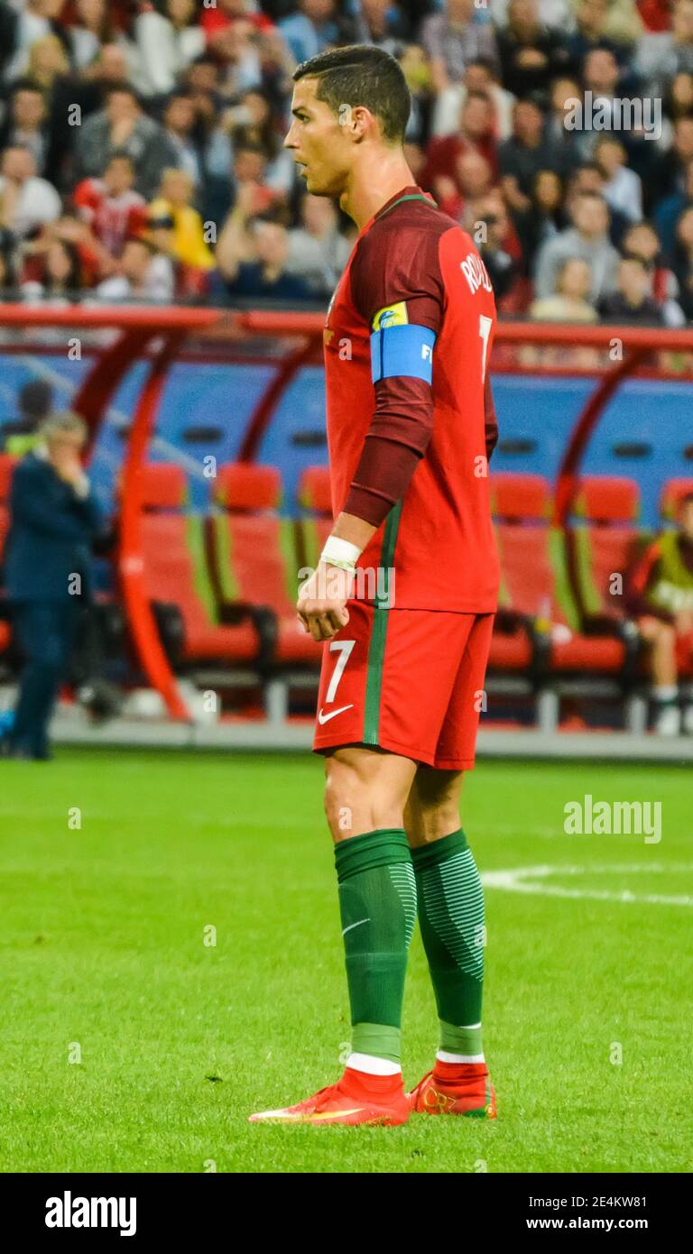portugal captain 0033