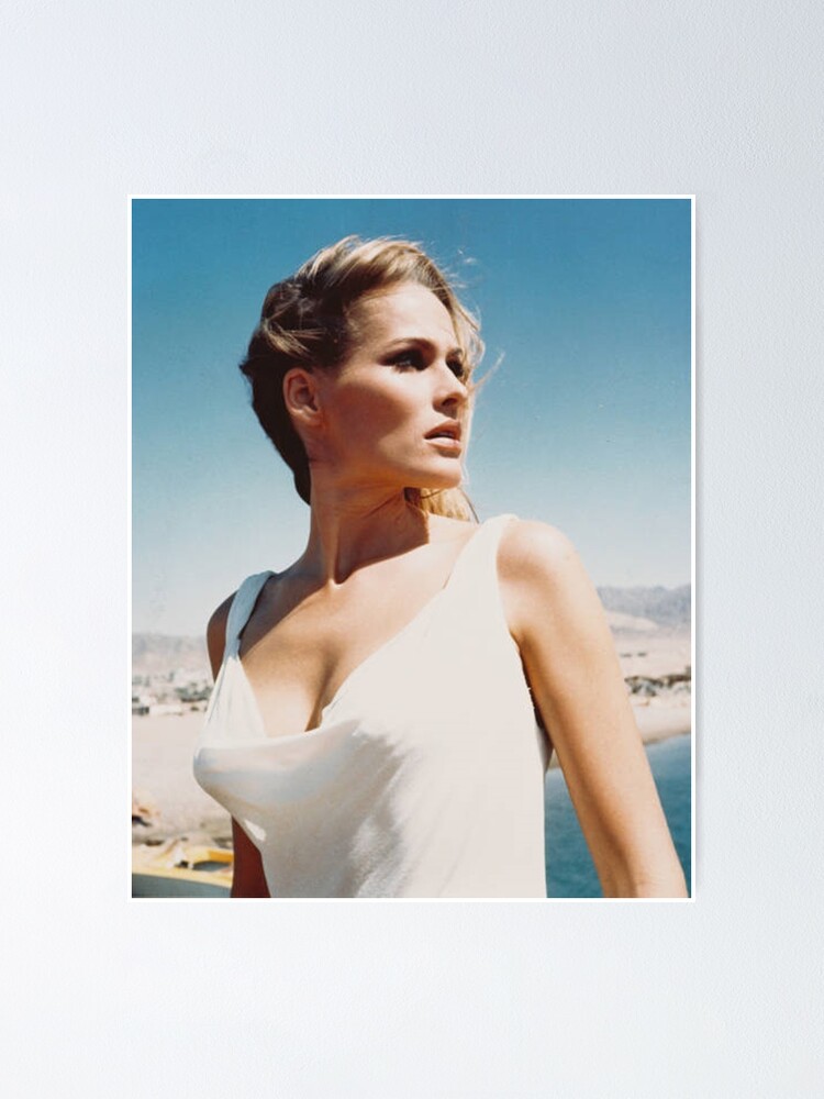 poster ursula andress 0012
