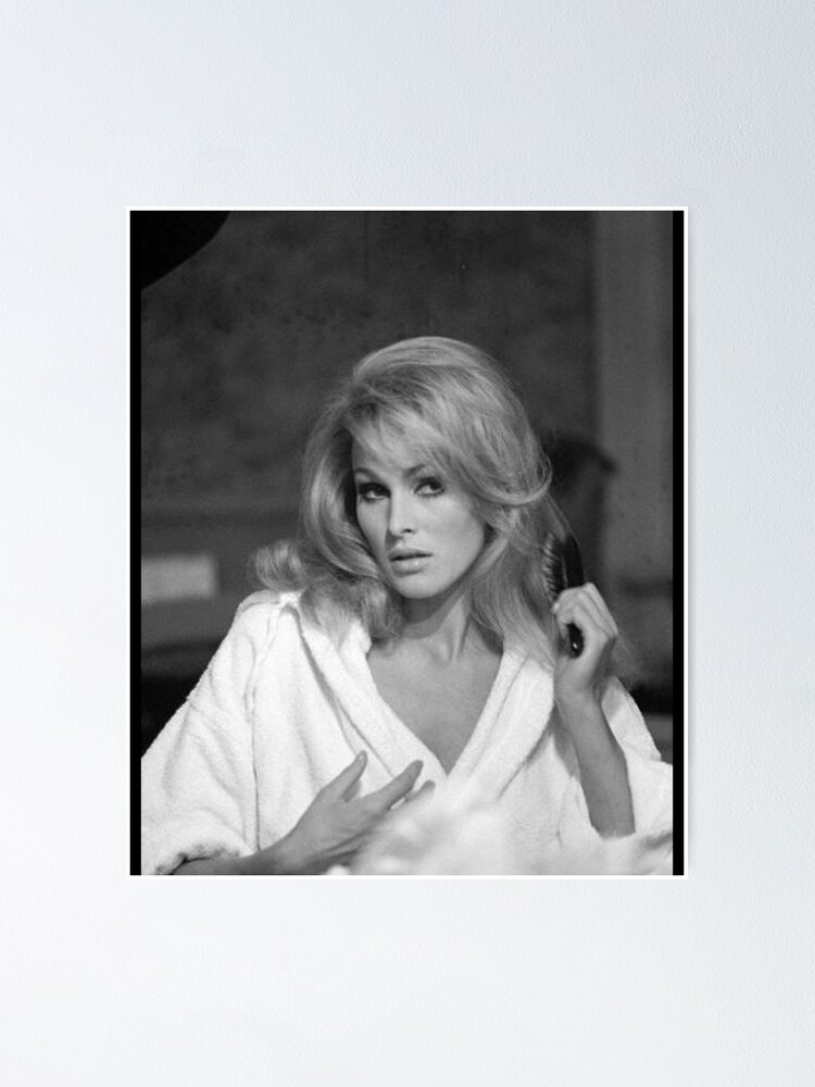 poster ursula andress 0048