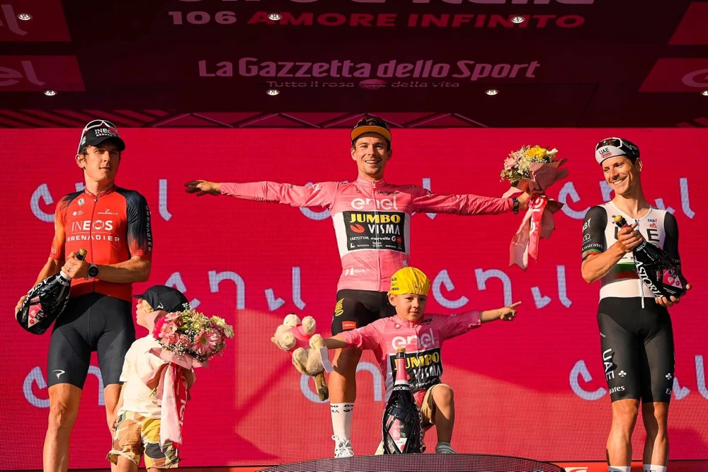 primoz roglic giro 0035