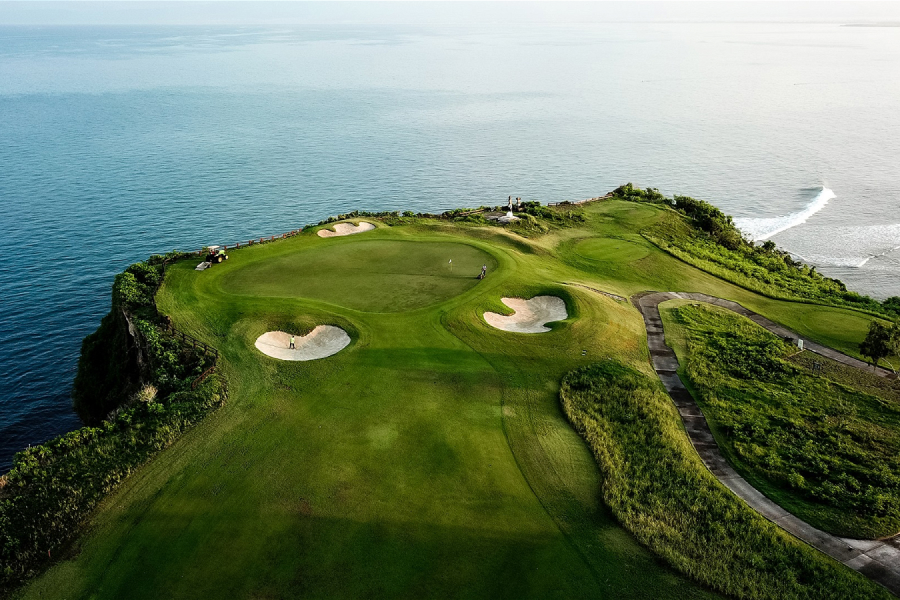 professional golf course photography.