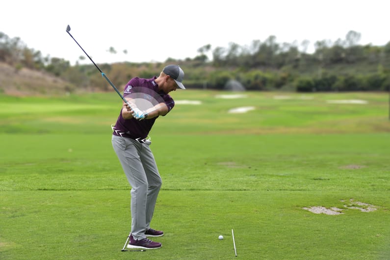 proper golf iron stance