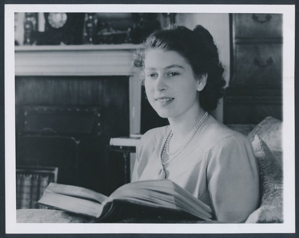 queen elizabeth 1946 0016