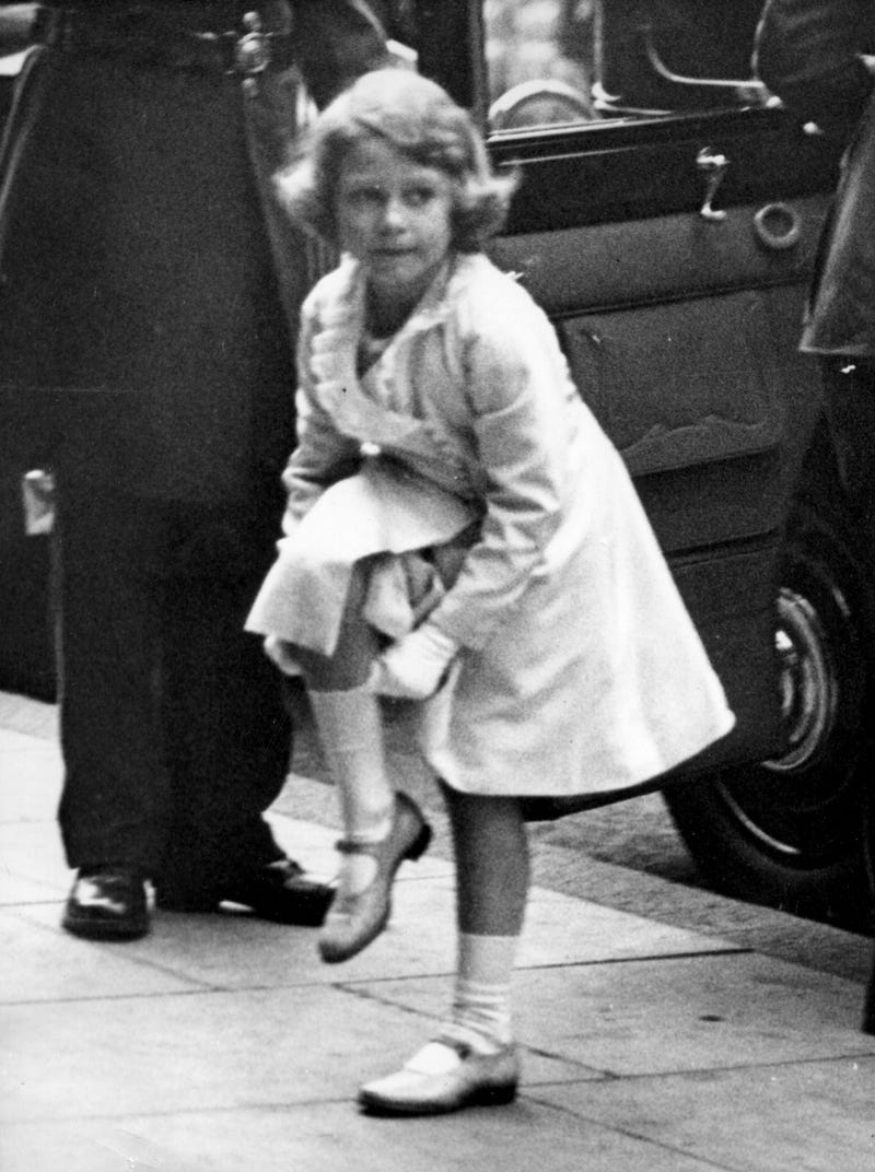 queen elizabeth 1946 0036