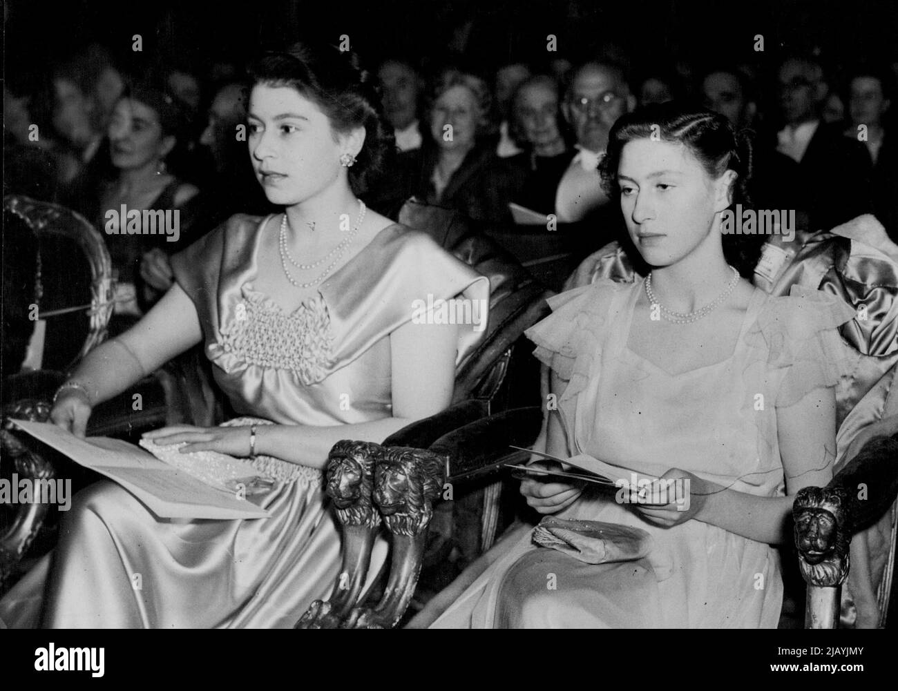 queen elizabeth 1946 0039