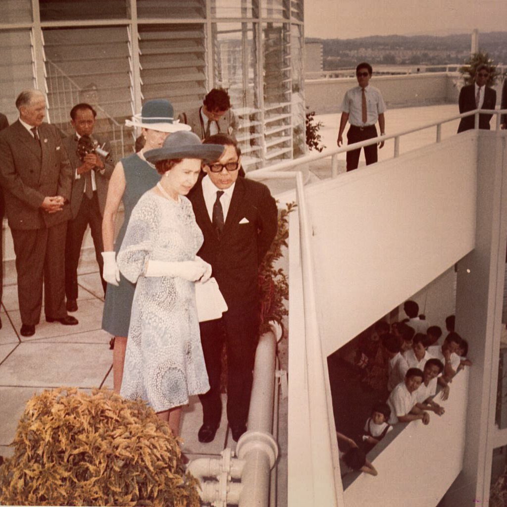 queen elizabeth 1972 0036