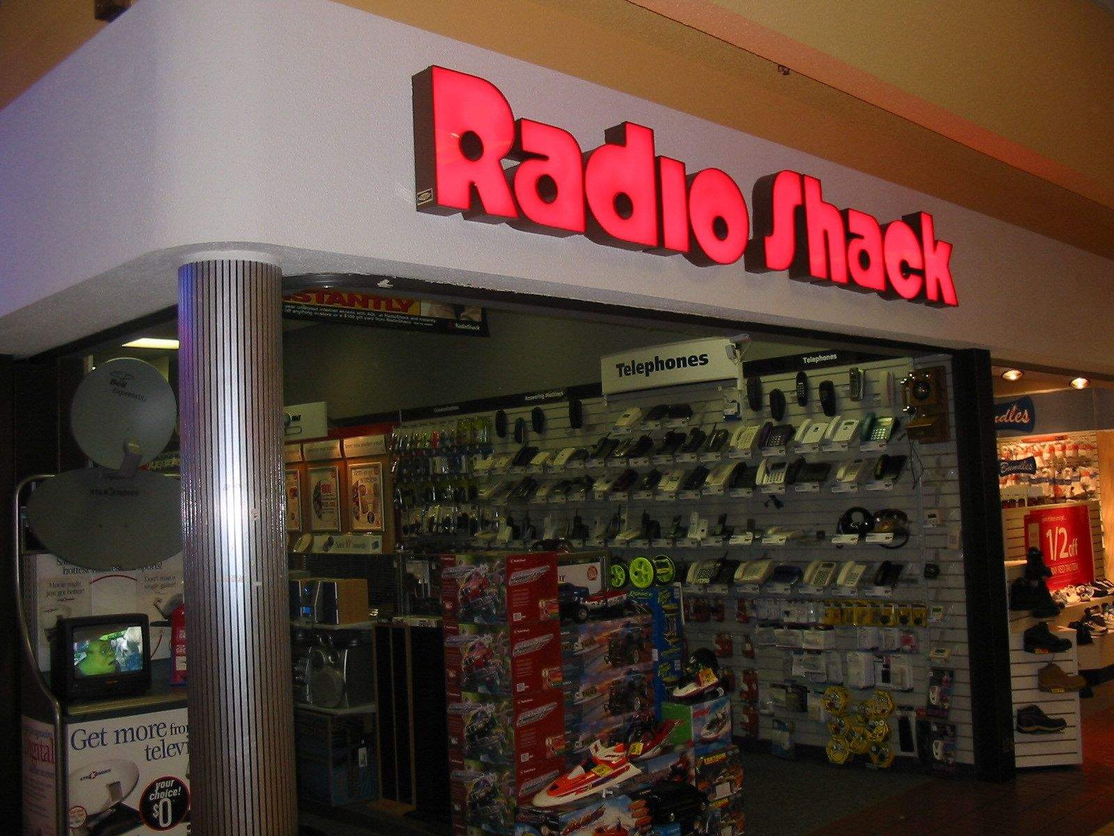 RadioShack photo gallery