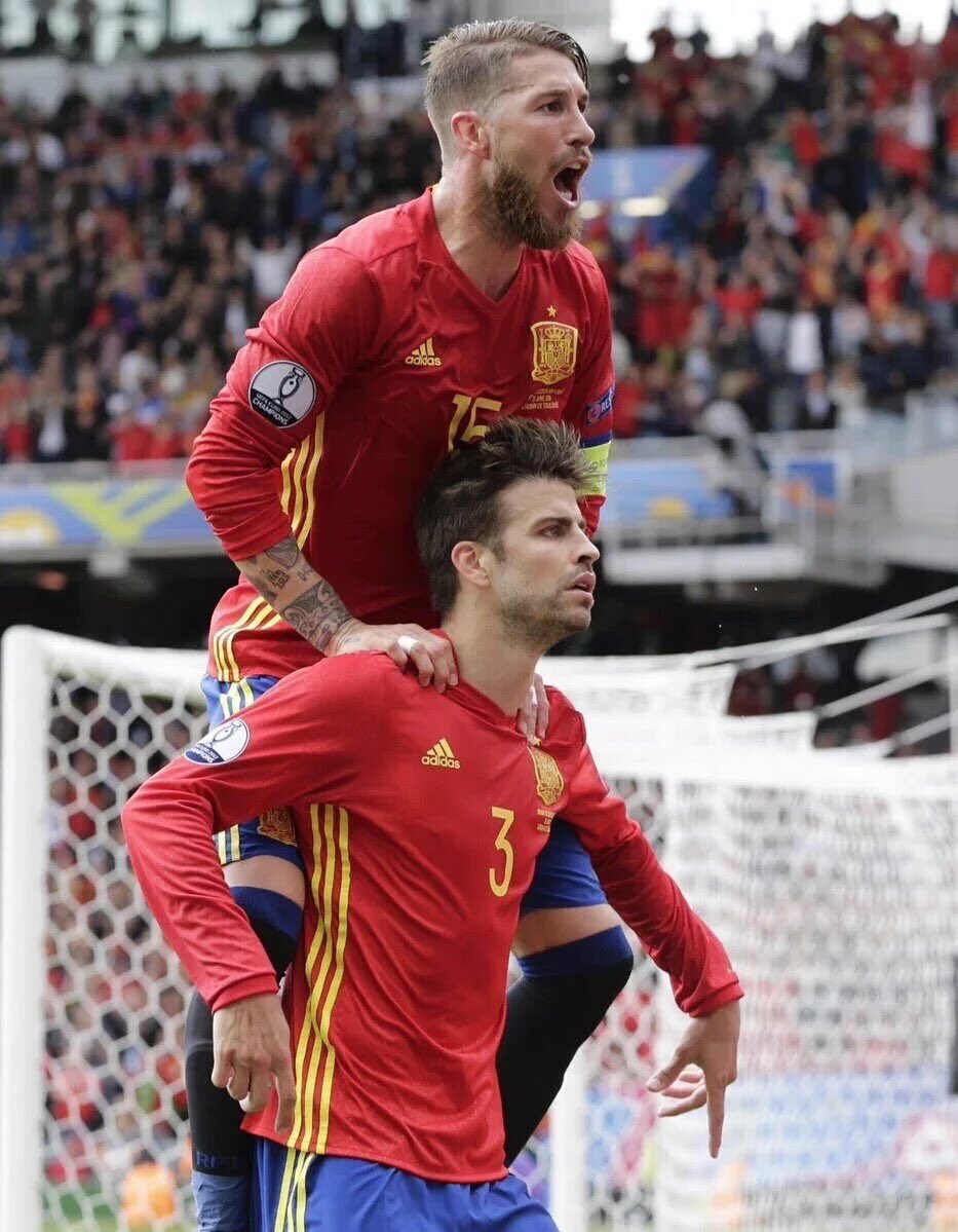 ramos celebration 0066