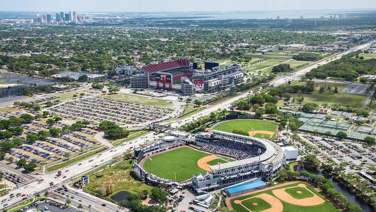 raymond james stadium aerial view 0041