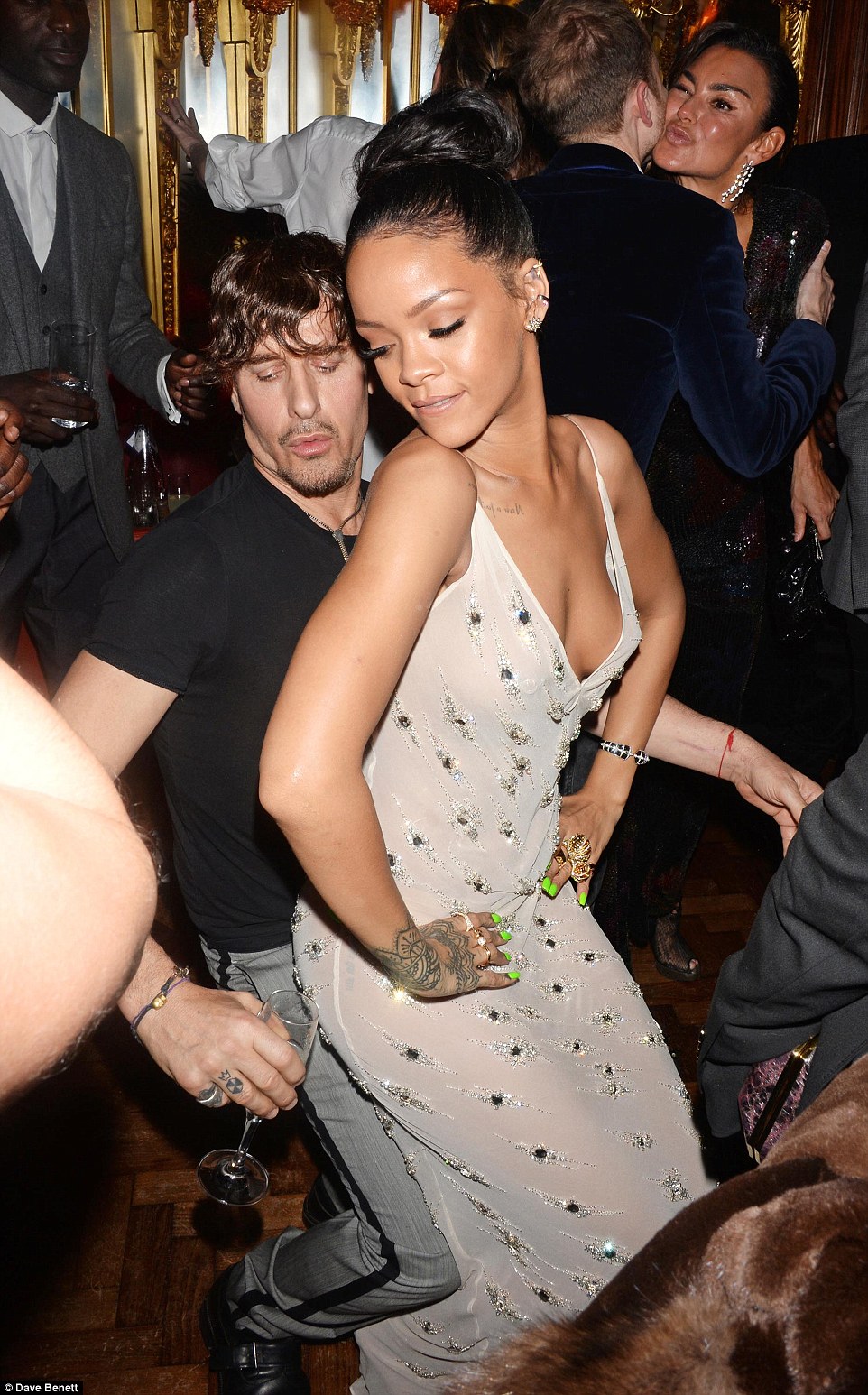 rihanna 2014 0037