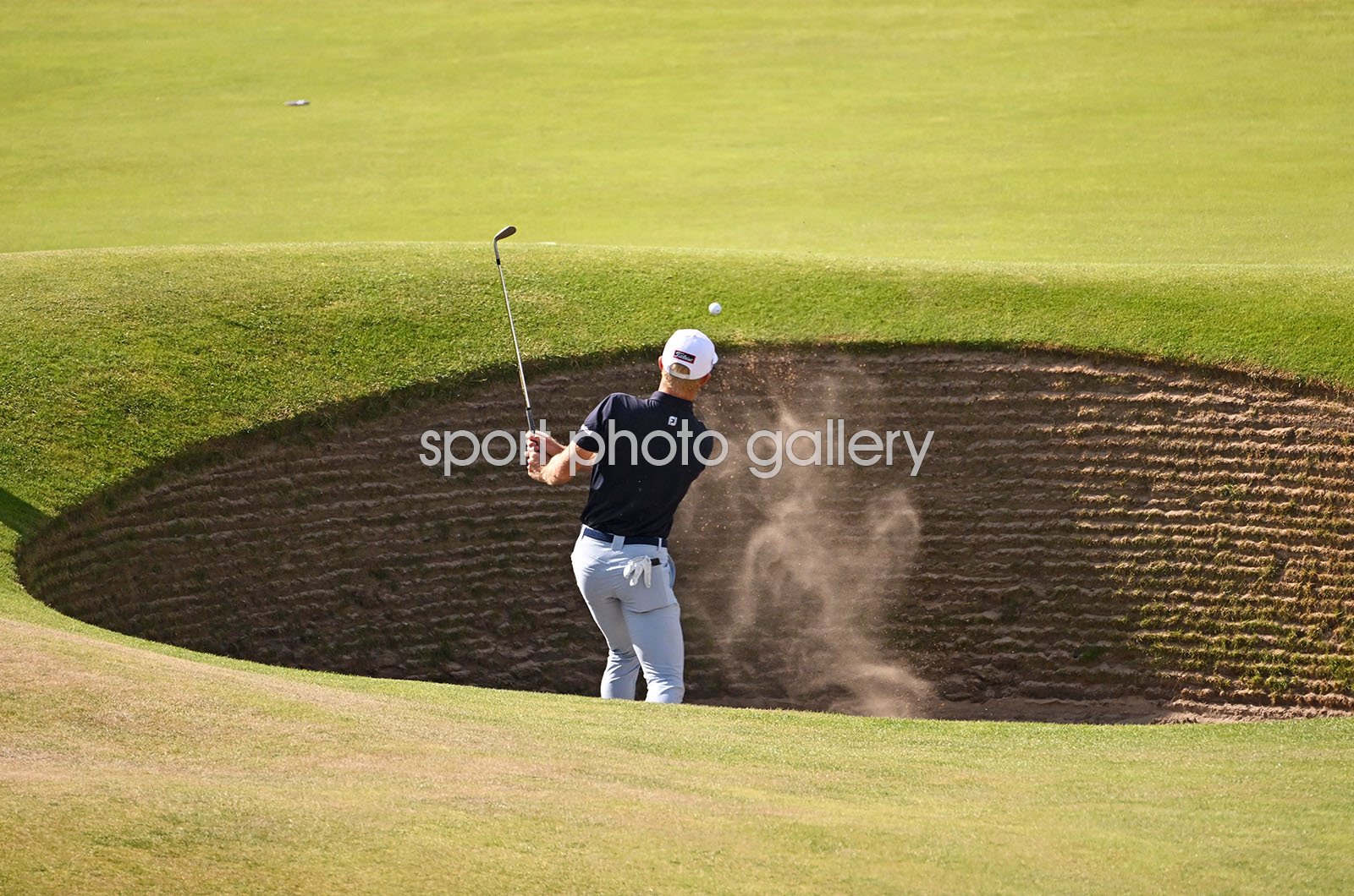 road hole bunker equipment