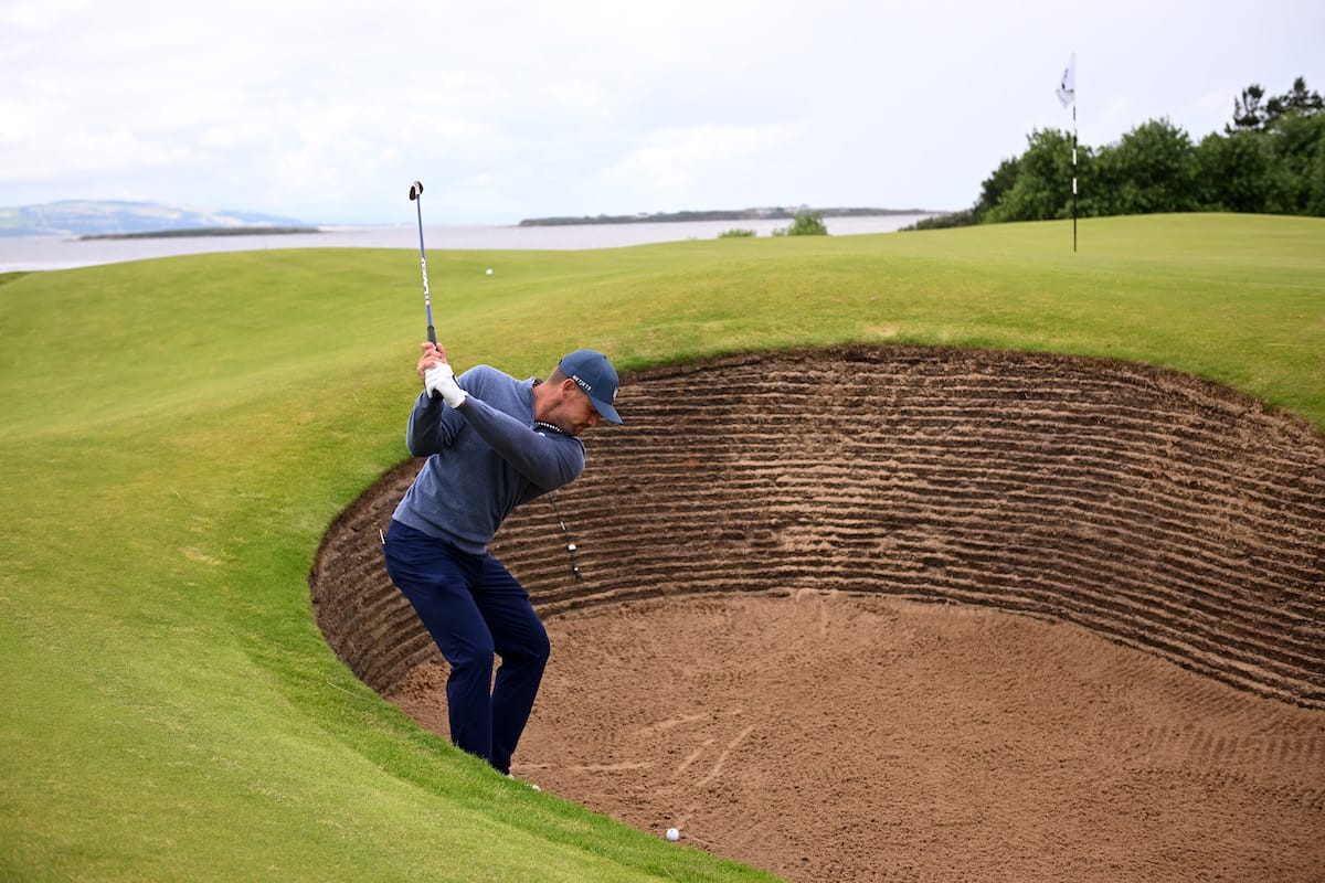 Road hole bunker 0033