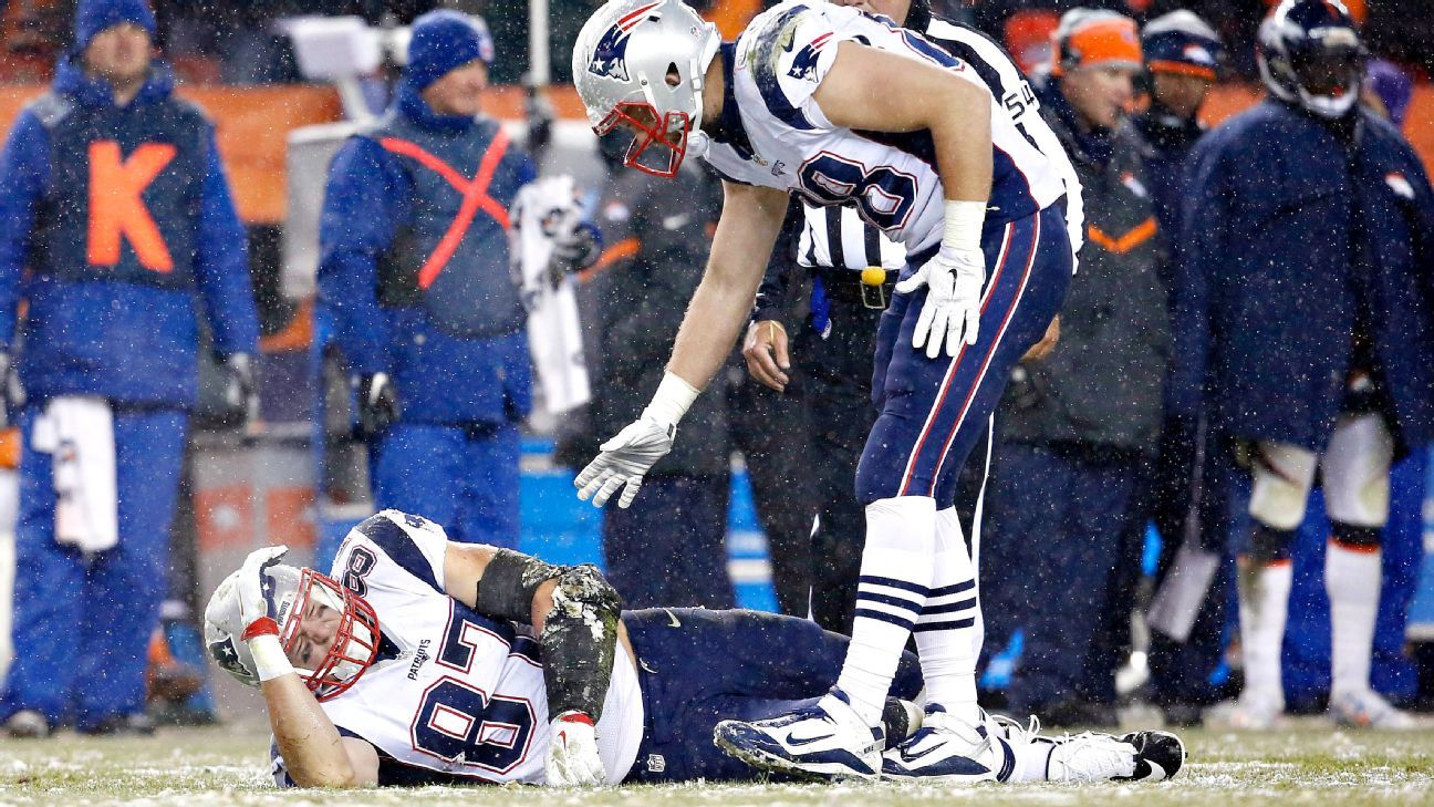 rob gronkowski broncos 0011