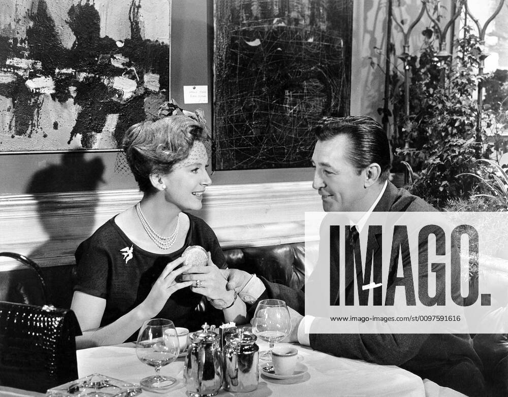 robert mitchum and deborah kerr 0014