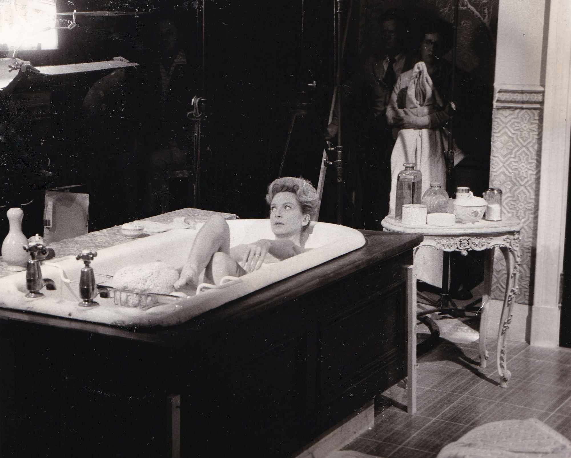 robert mitchum and deborah kerr 0030