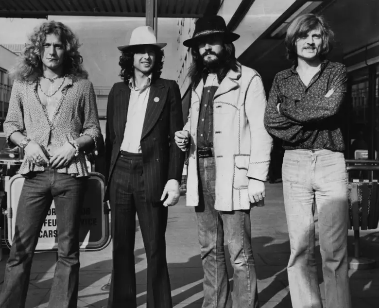 robert plant 1973 0012