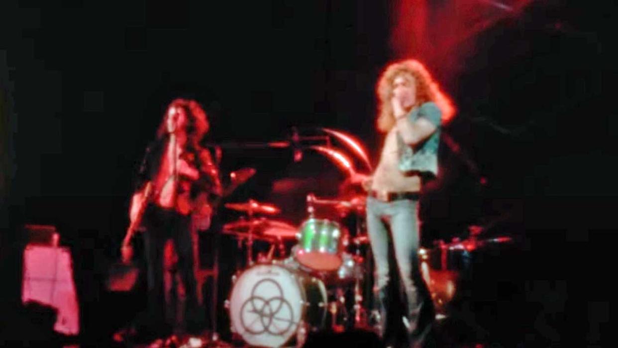 robert plant 1973 0048