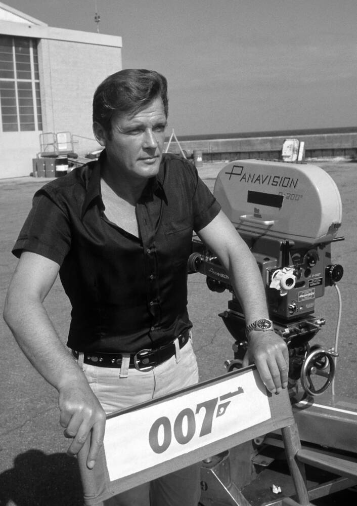 roger moore images 0049