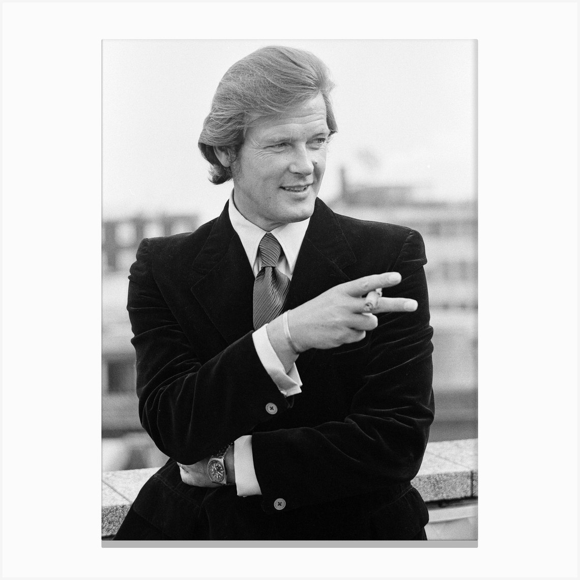 roger moore 1973 0023