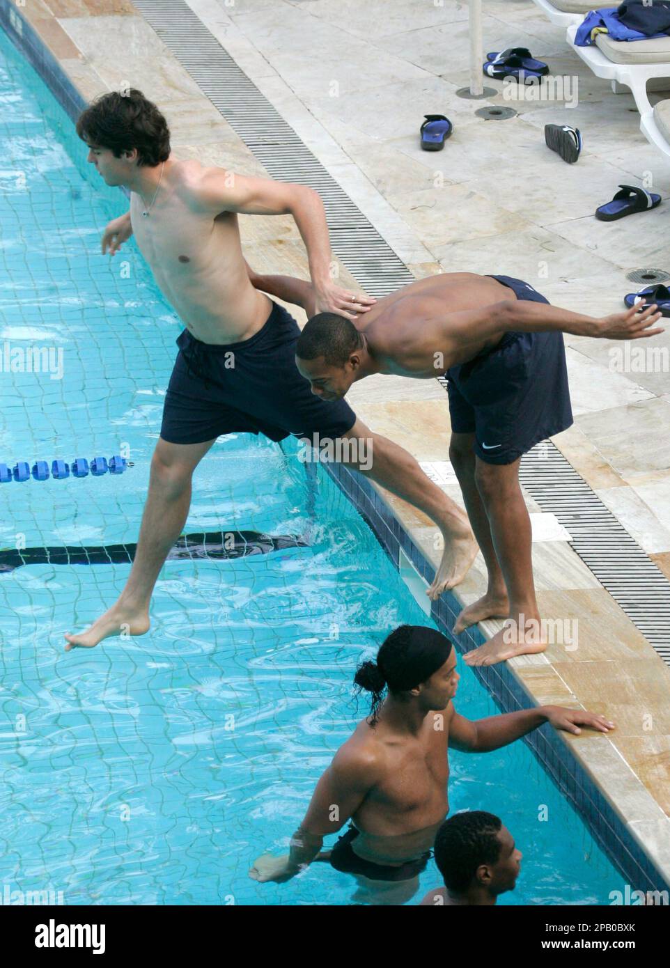 Ronaldinho behind the scenes