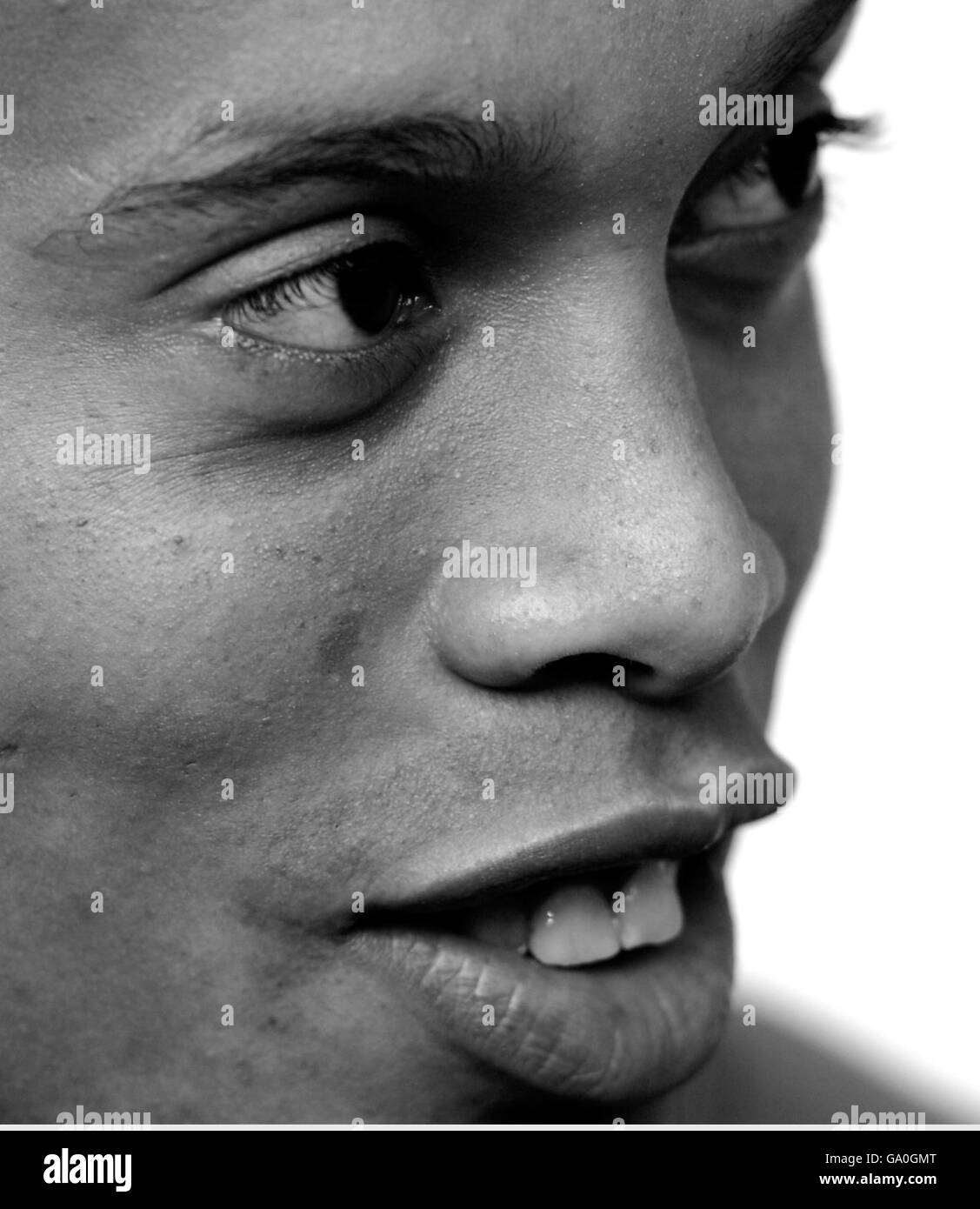 ronaldinho black and white 0009
