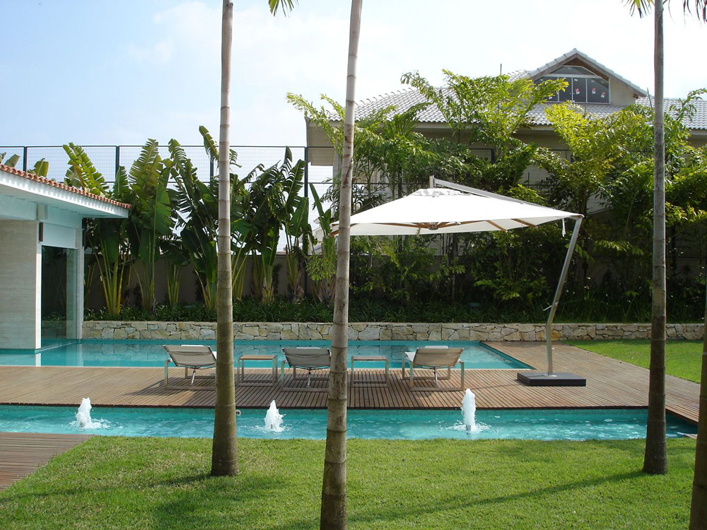 ronaldinho pool photo 0024