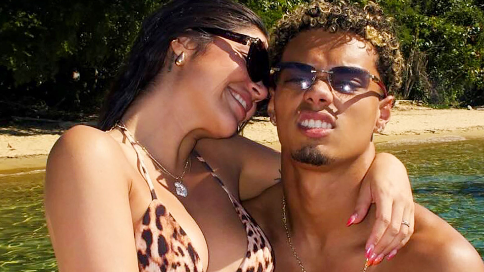 ronaldinho pool photo 0027