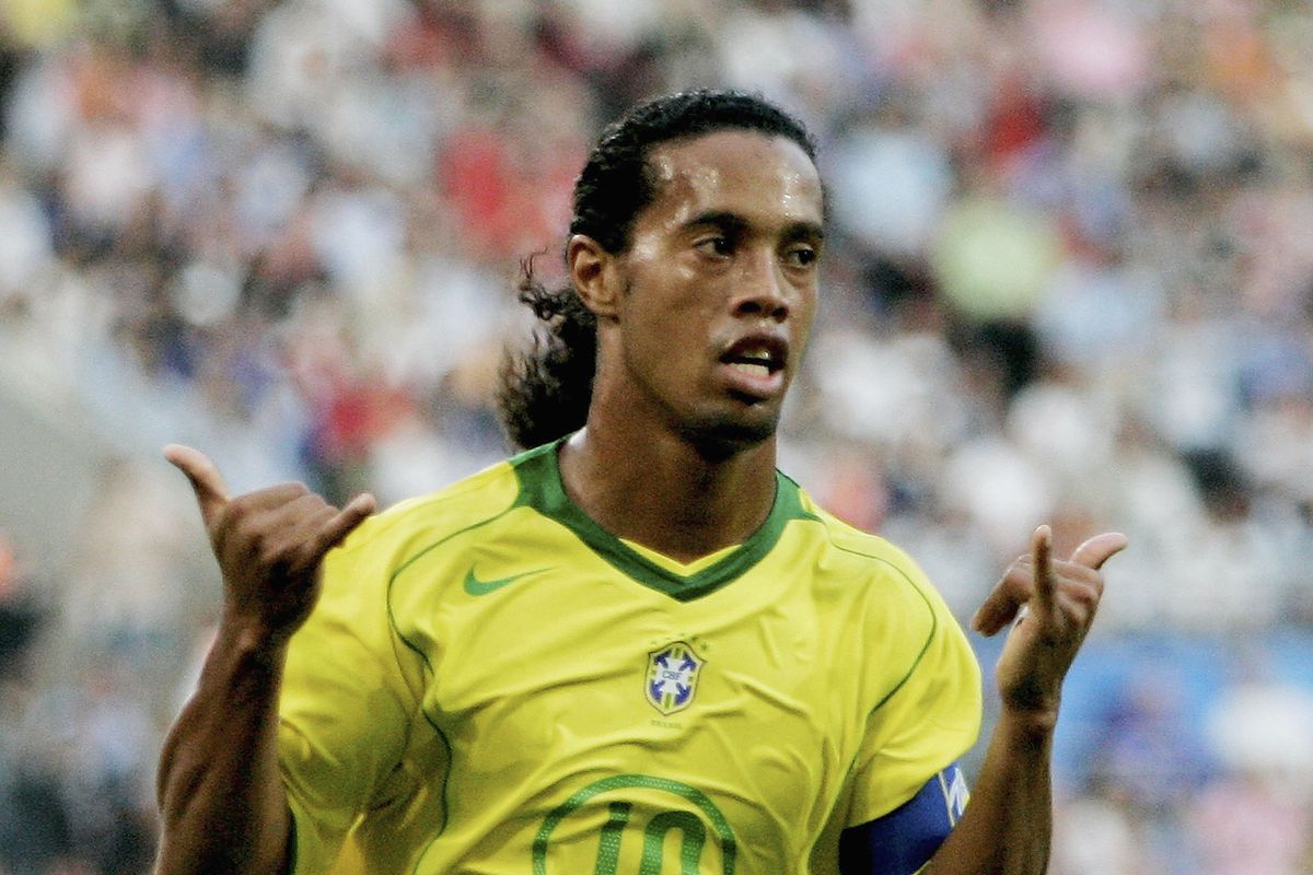 ronaldinho pool photo 0047