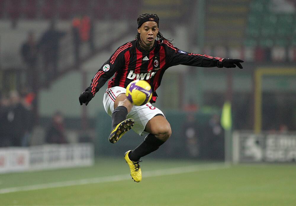 ronaldinho pool photo 0060