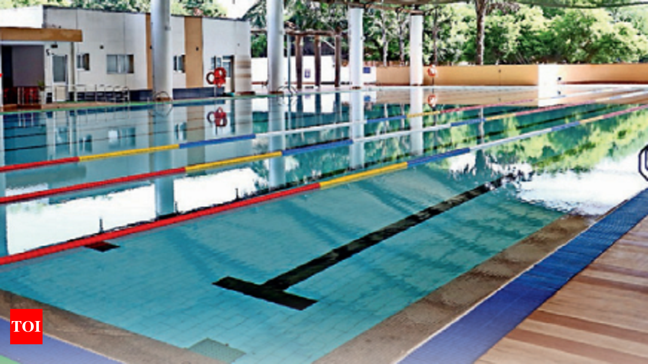 ronaldinho pool photo 0064