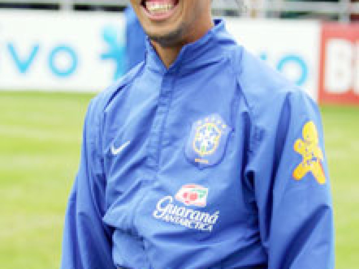 ronaldinho pool photo 0072