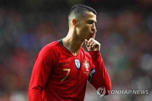 ronaldo 2018 world cup free kick 0033