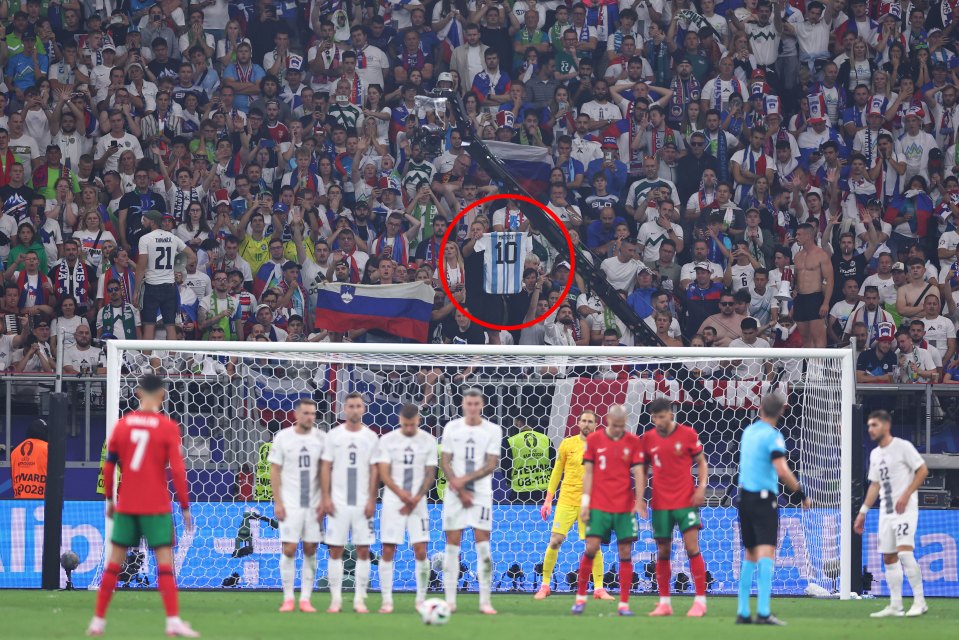 cr7 free kick 0034