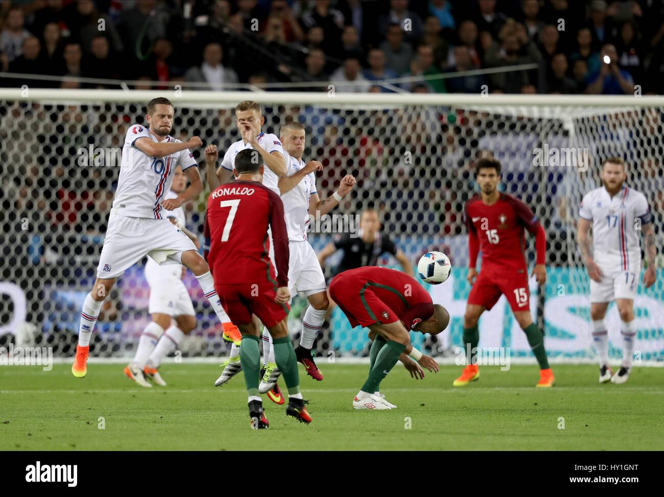 cr7 free kick 0043